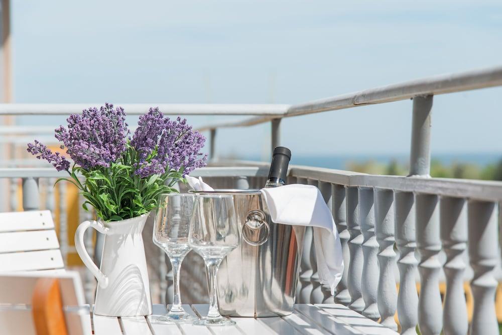 Tm Deluxe Hotel Slăntjev Brjag Exteriör bild