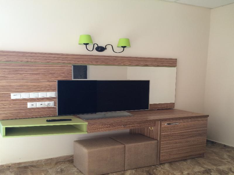 Tm Deluxe Hotel Slăntjev Brjag Exteriör bild