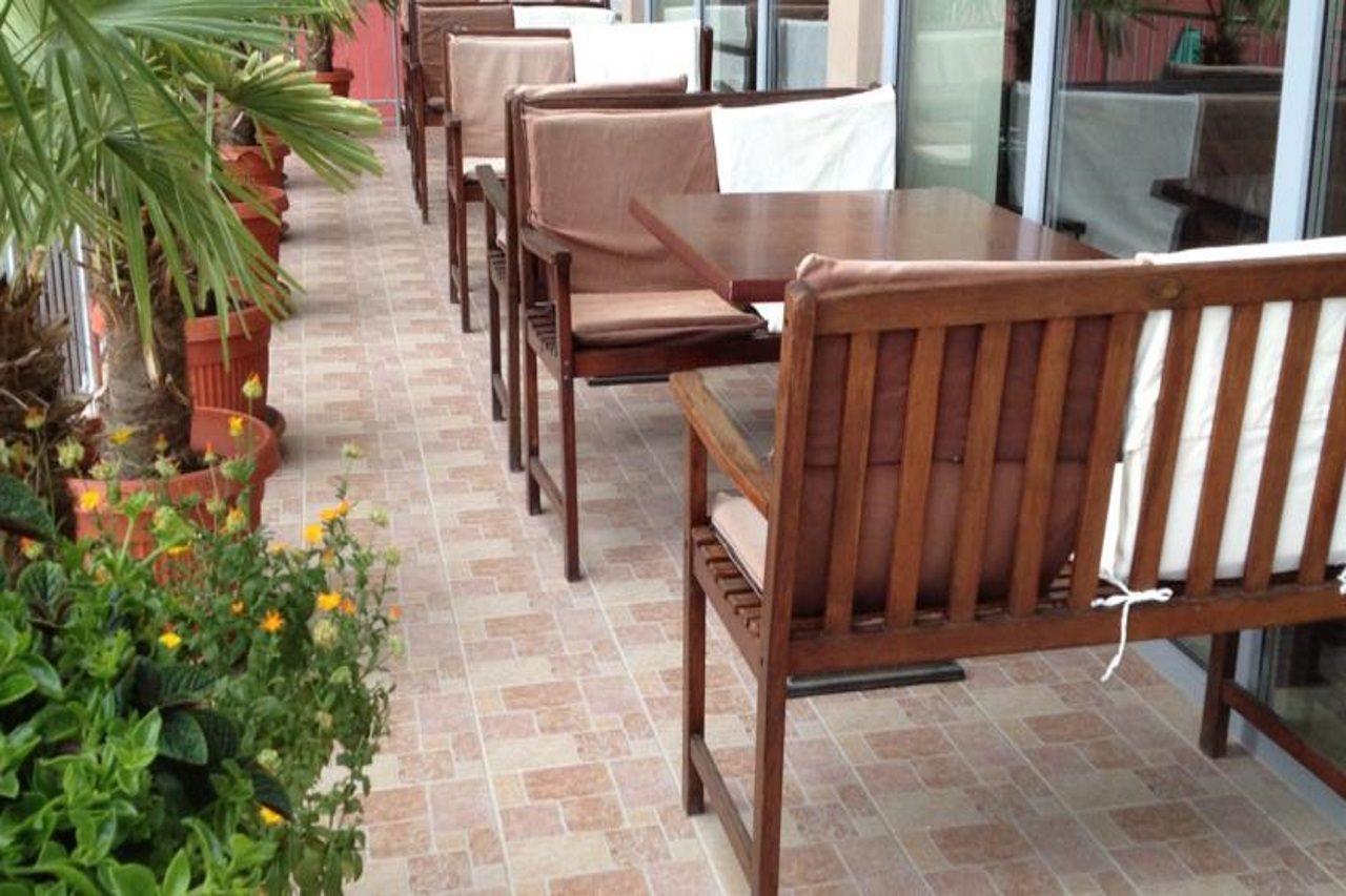 Tm Deluxe Hotel Slăntjev Brjag Exteriör bild
